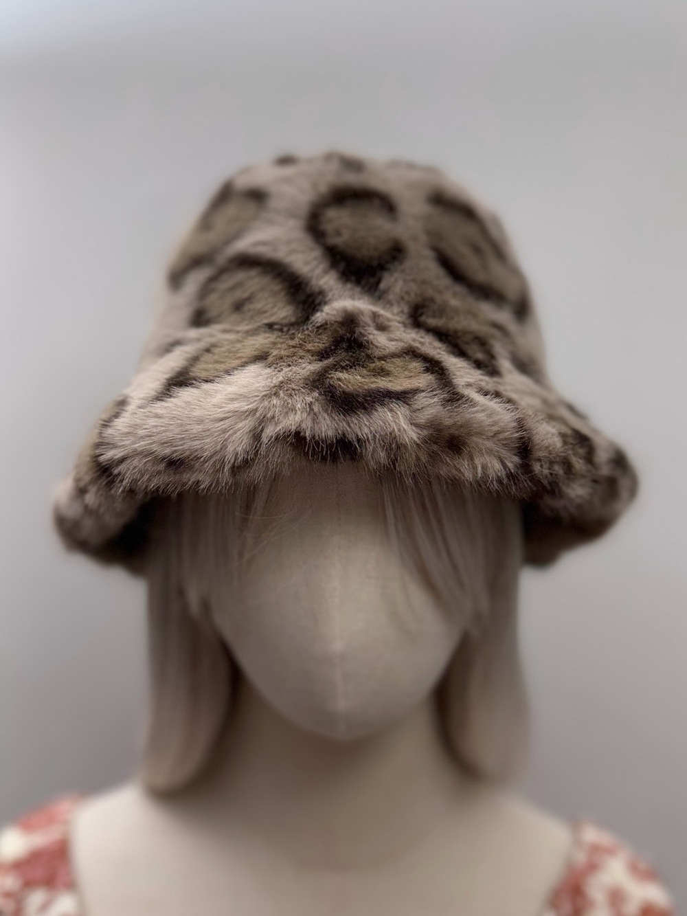 Leopard Print Faux Fur Bucket Hat Soft Plush Fuzzy Y2K Winter Statement Hat